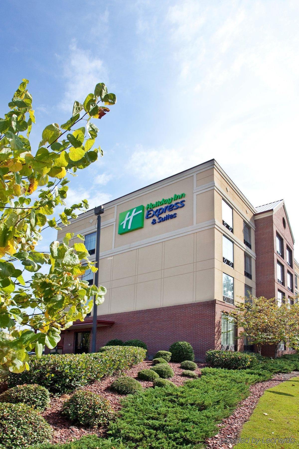 Fairfield Inn & Suites Columbia Downtown Exterior photo